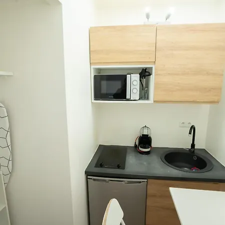 Appartement Parisien Face Metro Pigalle - 9 - 2p